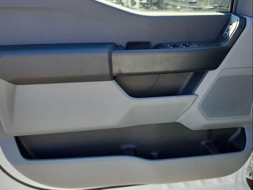 new 2025 Ford F-250 car, priced at $69,575