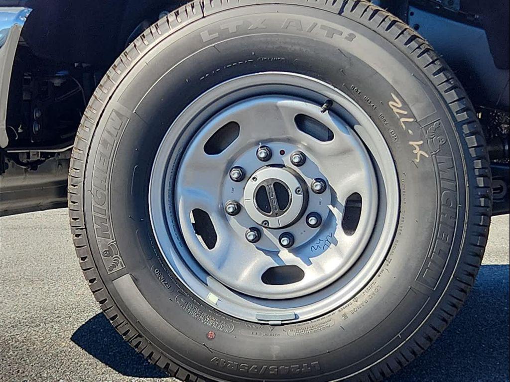 new 2025 Ford F-250 car, priced at $69,575