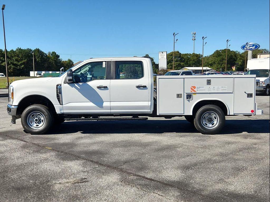 new 2025 Ford F-250 car, priced at $69,575