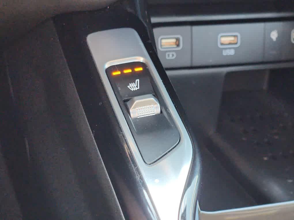 used 2021 Kia Sorento car, priced at $27,875