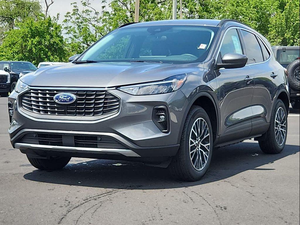new 2025 Ford Escape PHEV car, priced at $36,248