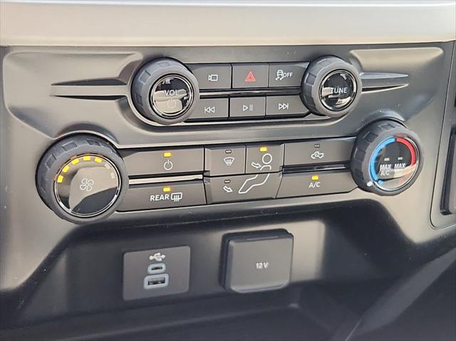 new 2025 Ford F-250 car, priced at $60,285