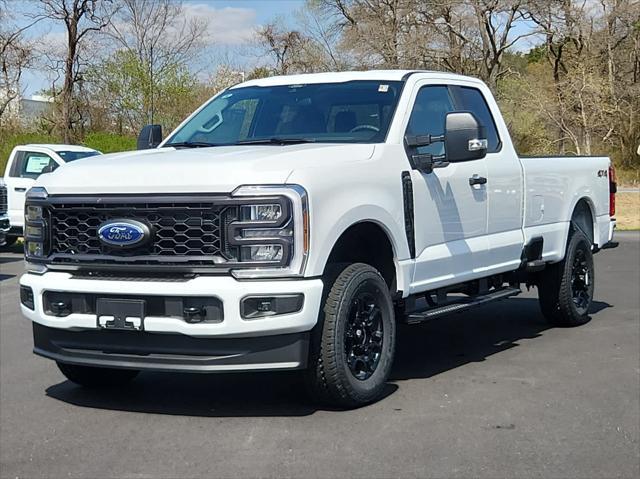 new 2025 Ford F-250 car, priced at $60,285