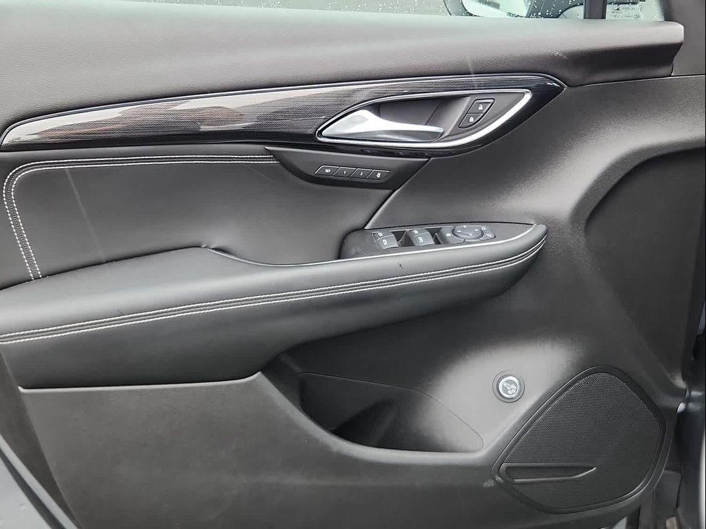 used 2023 Buick Envision car, priced at $31,980
