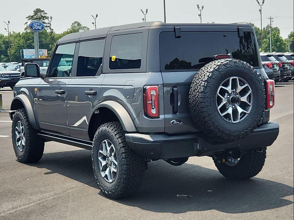 new 2025 Ford Bronco car, priced at $60,817