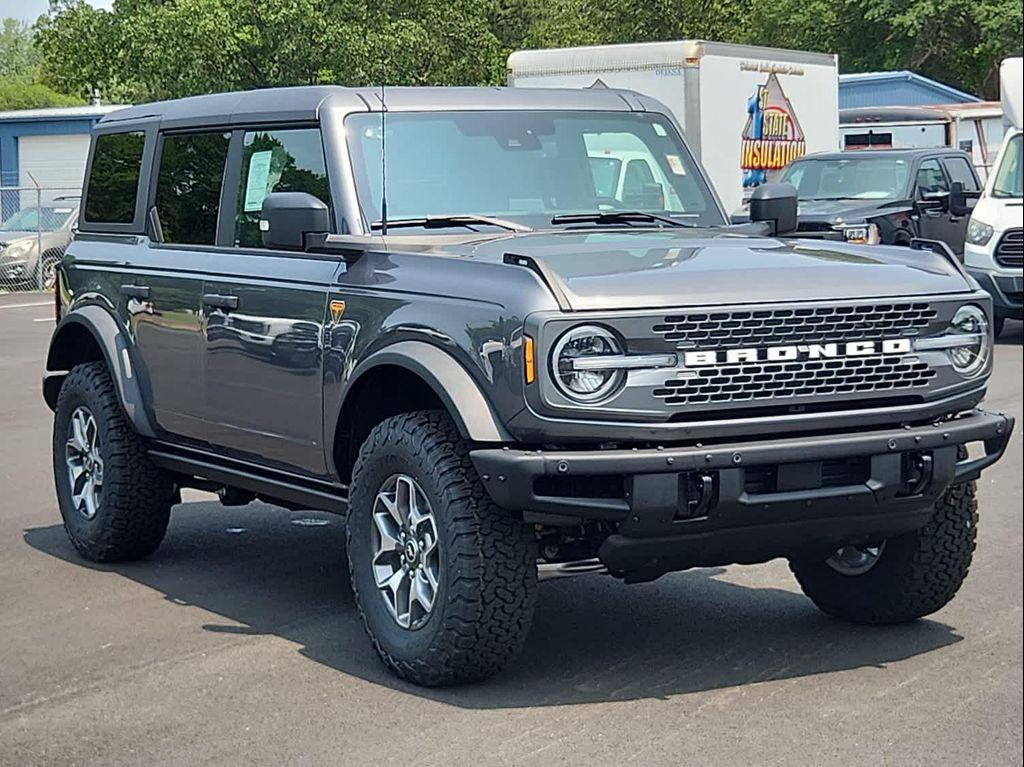 new 2025 Ford Bronco car, priced at $60,817