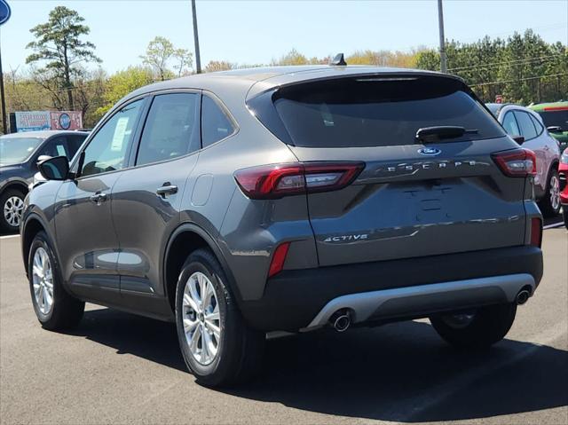 new 2025 Ford Escape car, priced at $28,617