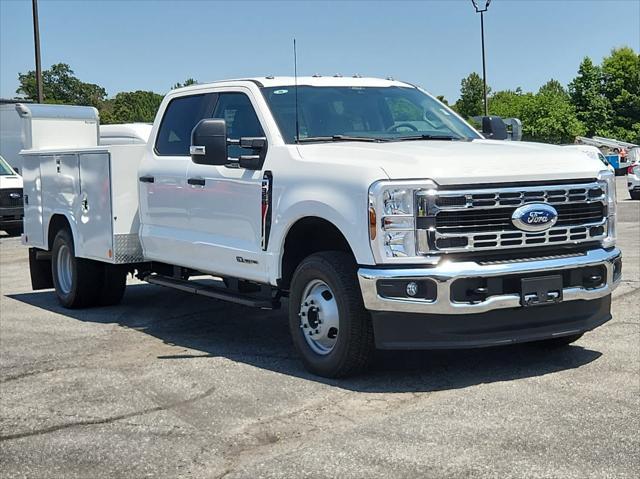 new 2025 Ford F-350 car, priced at $73,525