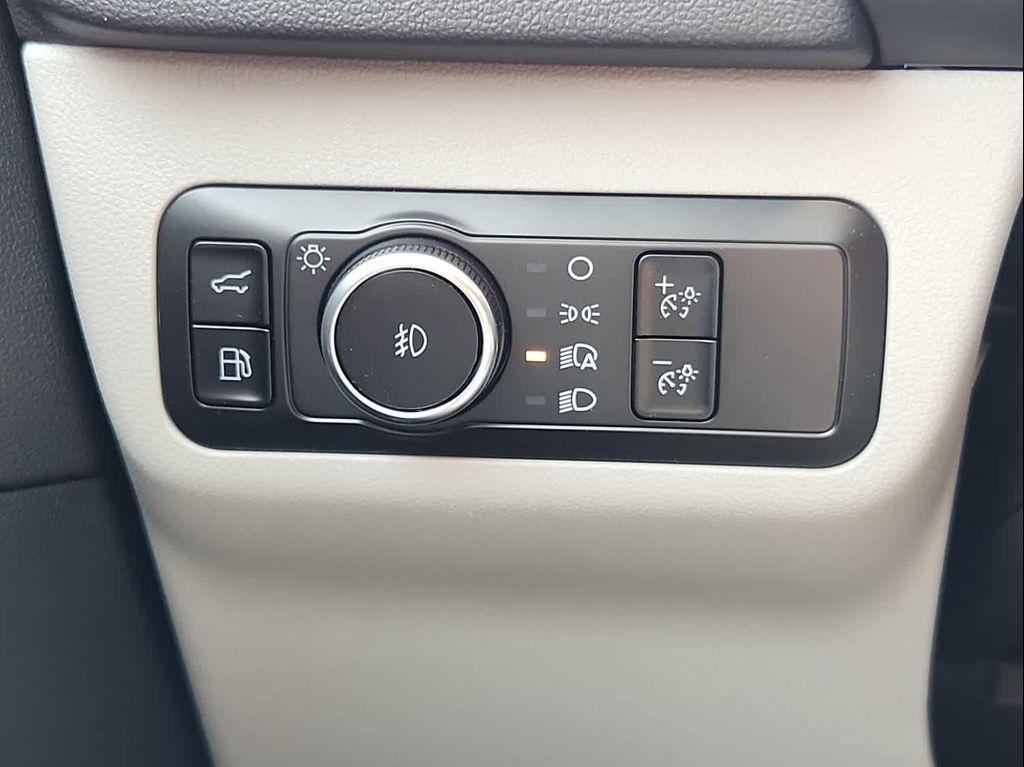 new 2025 Ford Escape PHEV car, priced at $42,985