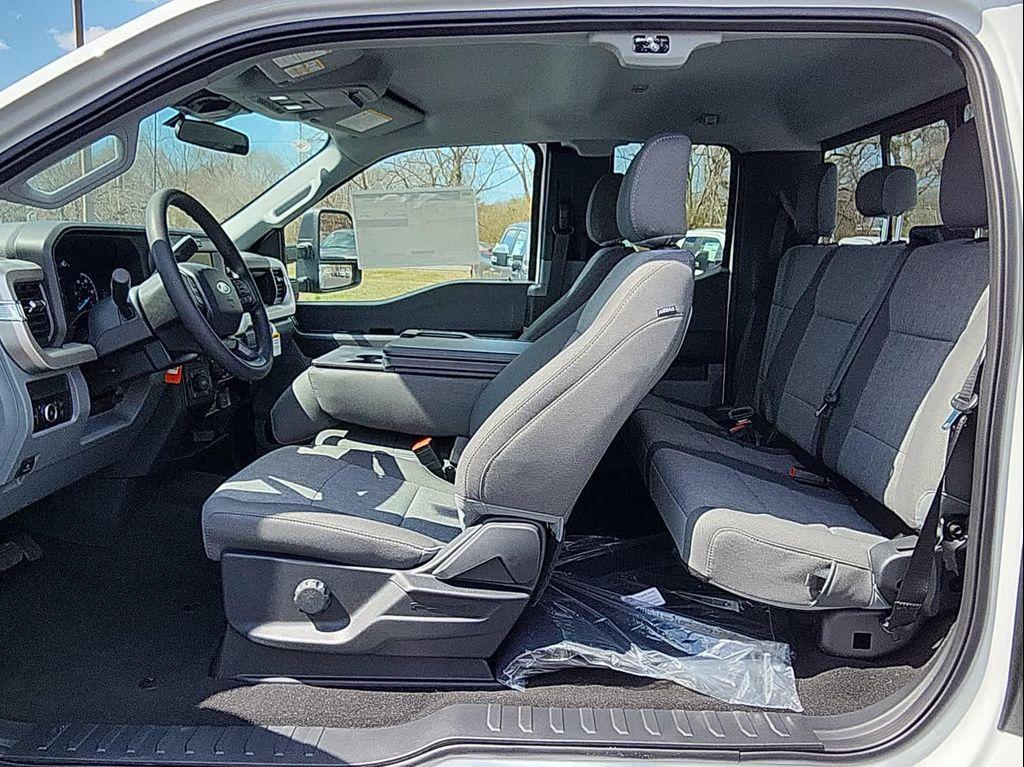 new 2025 Ford F-250 car, priced at $57,850