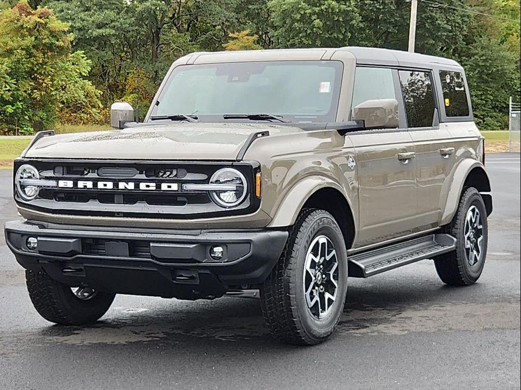 new 2025 Ford Bronco car, priced at $54,765