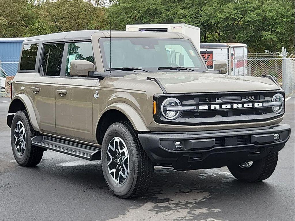 new 2025 Ford Bronco car, priced at $54,765