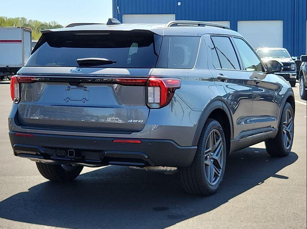 new 2025 Ford Explorer car, priced at $49,950