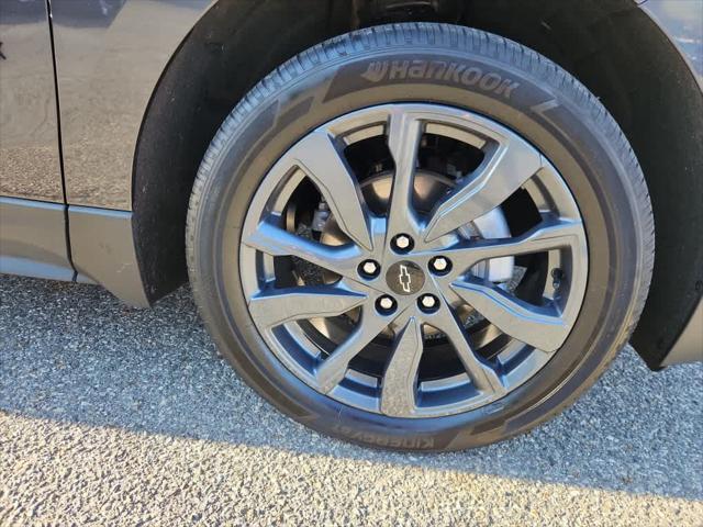 used 2022 Chevrolet Equinox car, priced at $24,889