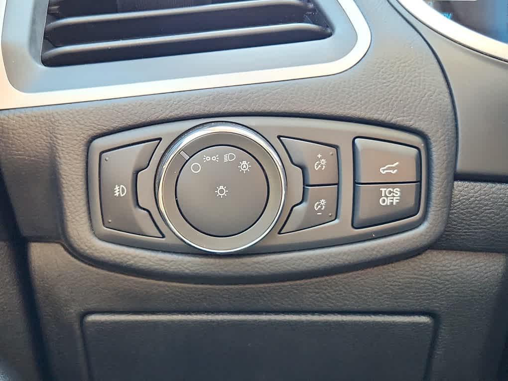 used 2021 Ford Edge car, priced at $26,925