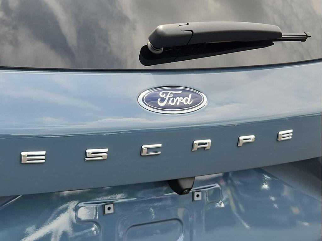 new 2025 Ford Escape PHEV car, priced at $38,895