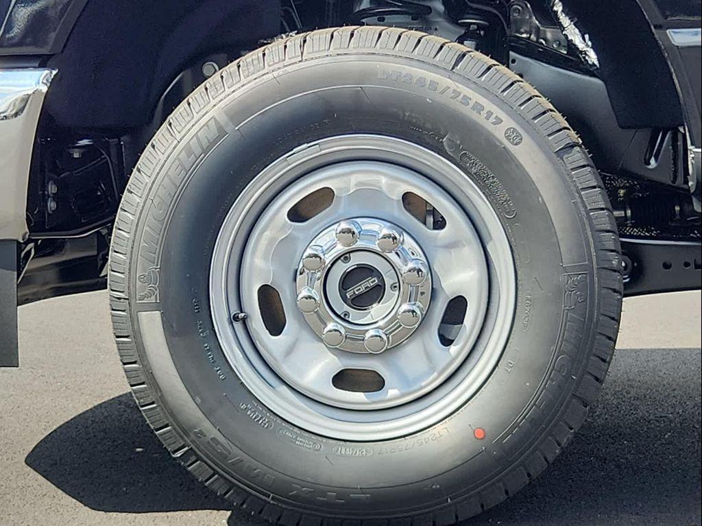 new 2025 Ford F-250 car, priced at $52,985