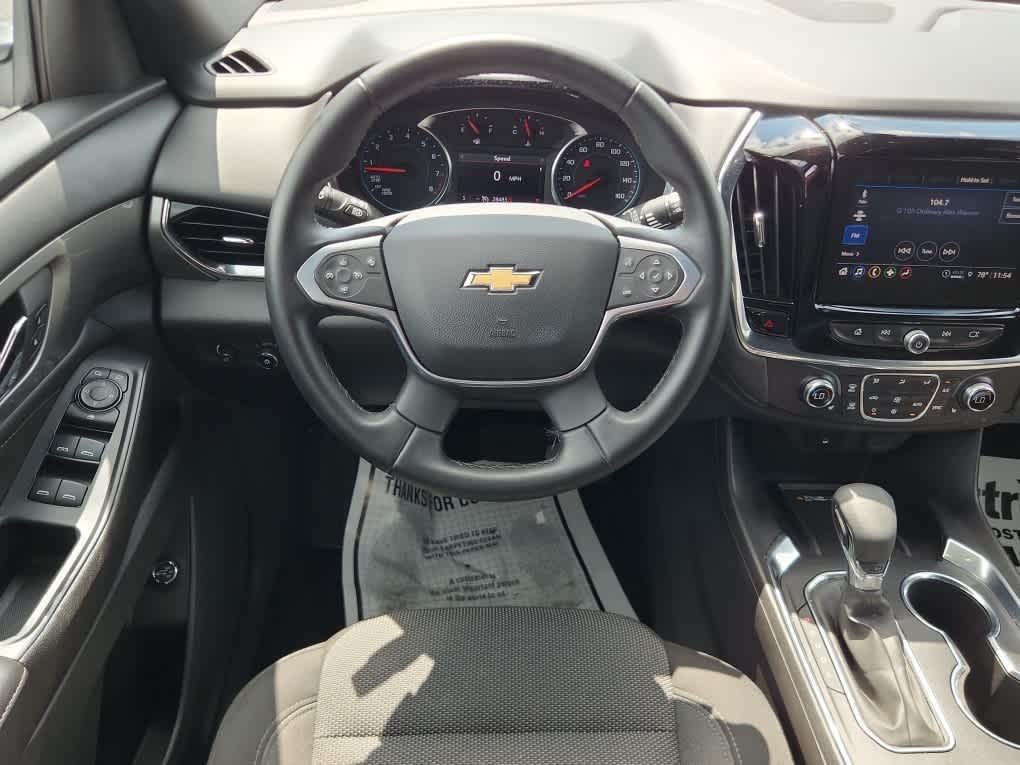 used 2023 Chevrolet Traverse car, priced at $32,800