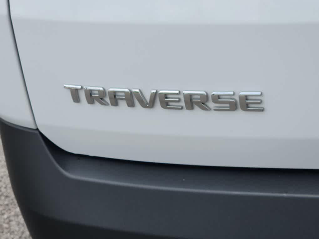 used 2023 Chevrolet Traverse car, priced at $32,800