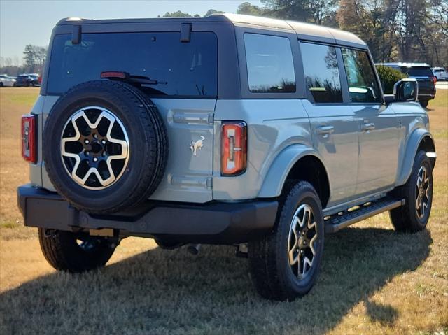 new 2024 Ford Bronco car, priced at $50,658