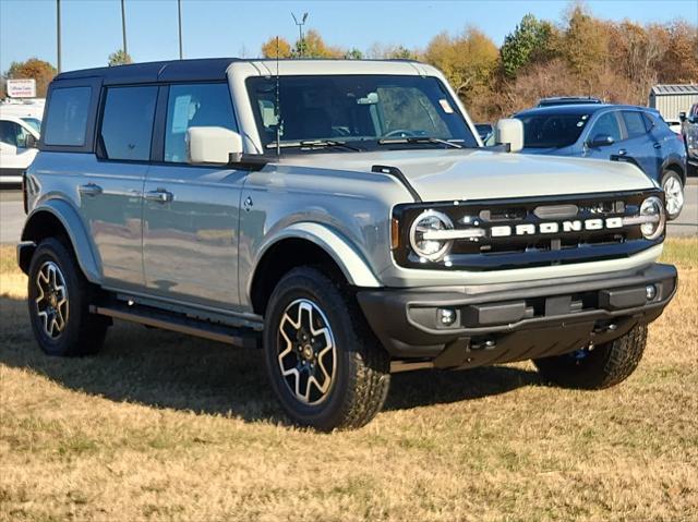 new 2024 Ford Bronco car, priced at $50,658