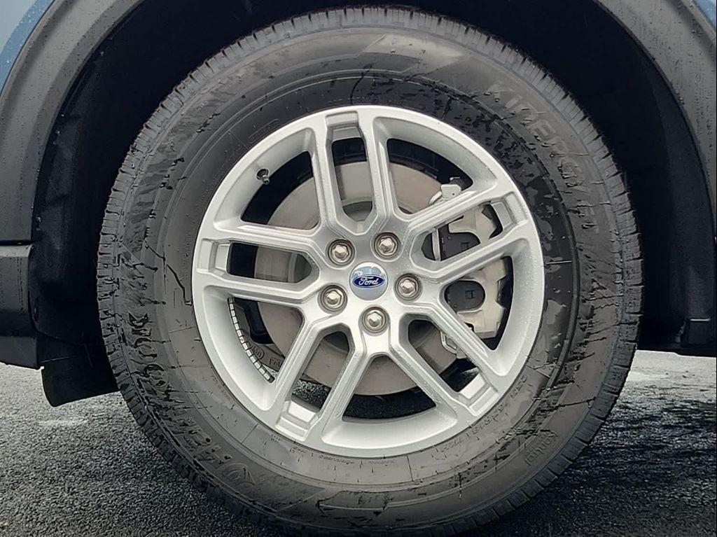 new 2025 Ford Explorer car, priced at $44,240