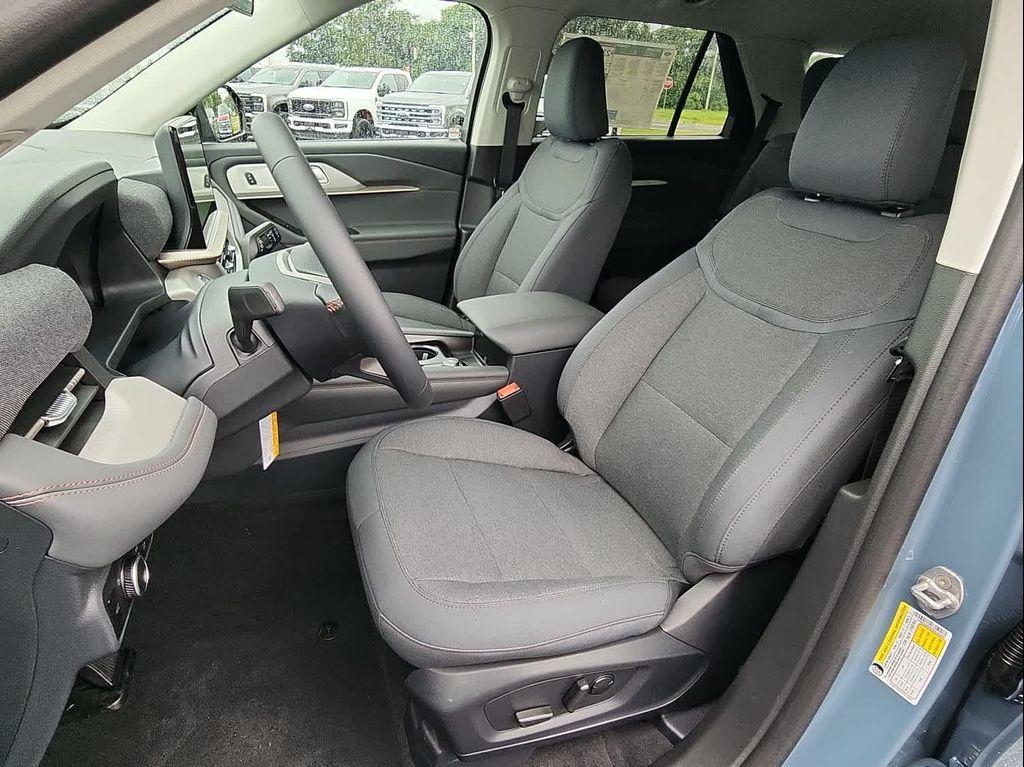 new 2025 Ford Explorer car, priced at $44,240