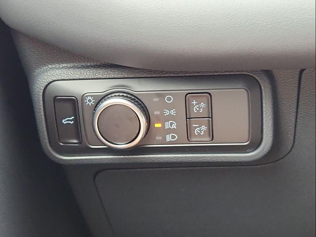 new 2025 Ford Explorer car, priced at $44,240
