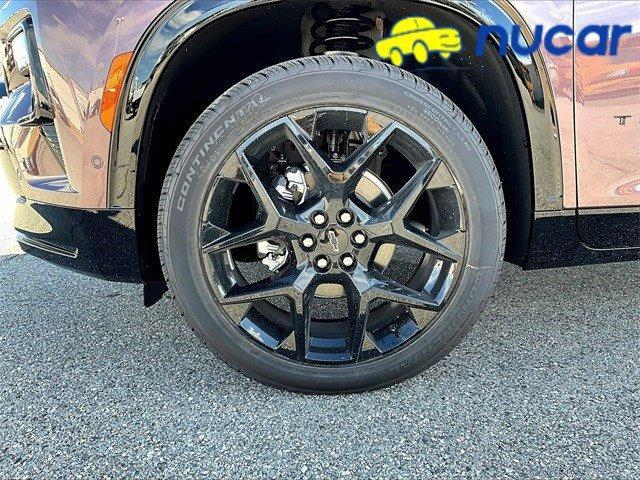 new 2026 Chevrolet Traverse car, priced at $59,335