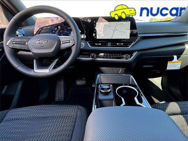 new 2026 Chevrolet Equinox car, priced at $30,275