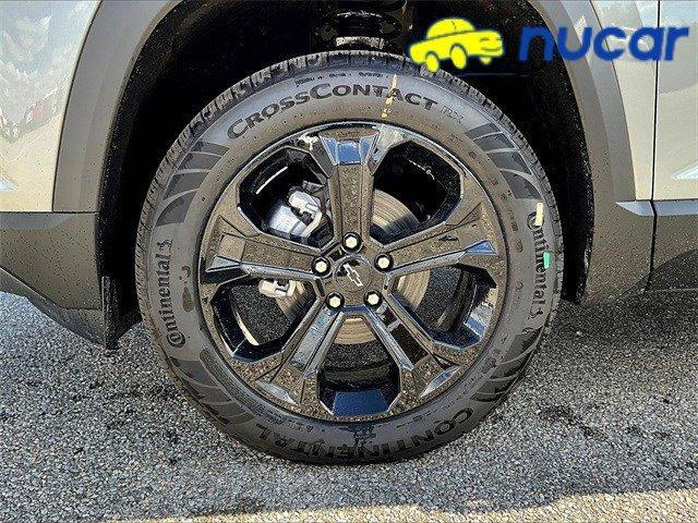 new 2026 Chevrolet Equinox car, priced at $30,275