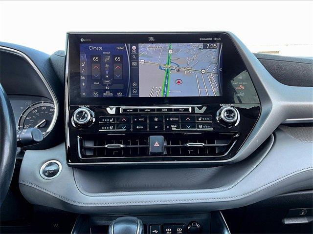used 2020 Toyota Highlander car, priced at $30,893