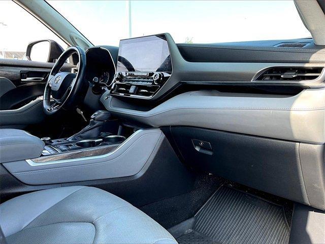 used 2020 Toyota Highlander car, priced at $30,893
