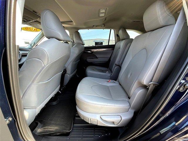 used 2020 Toyota Highlander car, priced at $30,893