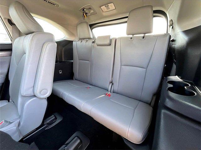 used 2020 Toyota Highlander car, priced at $30,893