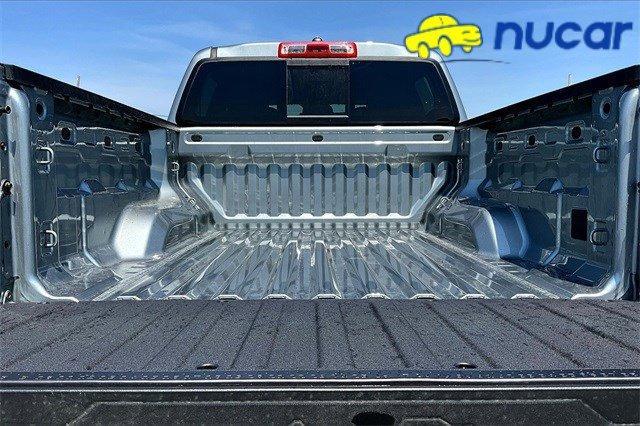 new 2025 Chevrolet Colorado car, priced at $33,855