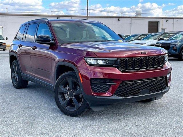 used 2023 Jeep Grand Cherokee car, priced at $34,646