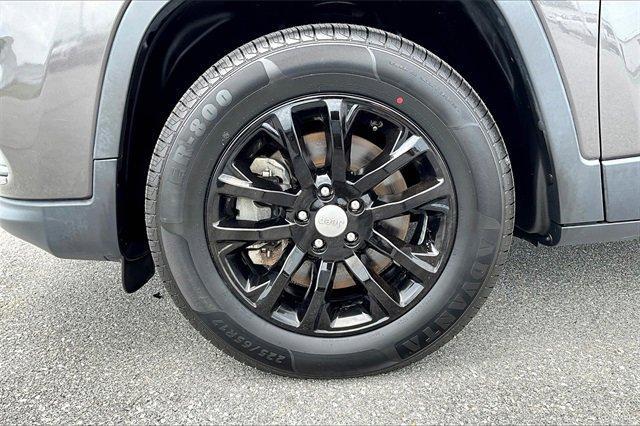 used 2021 Jeep Cherokee car, priced at $22,462