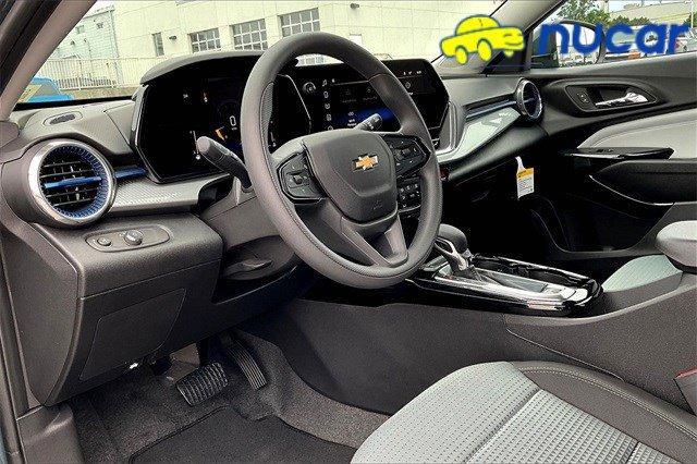 new 2025 Chevrolet Trax car, priced at $23,385
