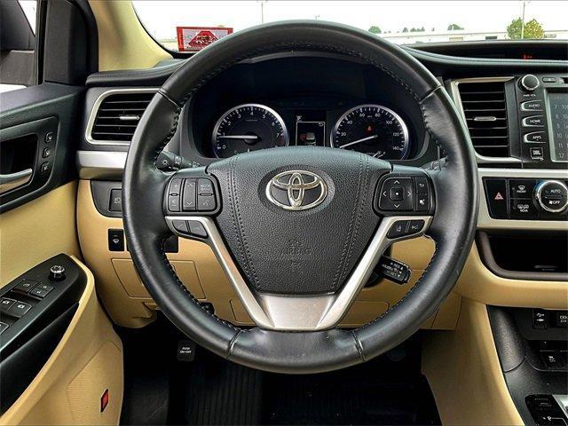 used 2019 Toyota Highlander car, priced at $31,795