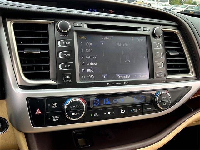 used 2019 Toyota Highlander car, priced at $31,795