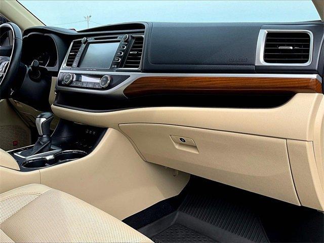 used 2019 Toyota Highlander car, priced at $31,795