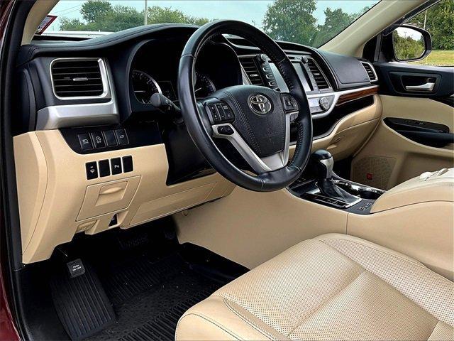 used 2019 Toyota Highlander car, priced at $31,795