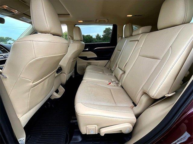 used 2019 Toyota Highlander car, priced at $31,795
