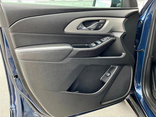 used 2023 Chevrolet Traverse car, priced at $33,745