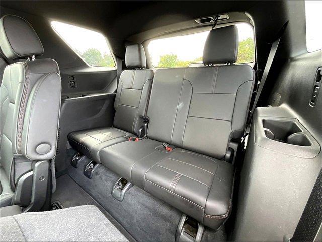 used 2023 Chevrolet Traverse car, priced at $36,470