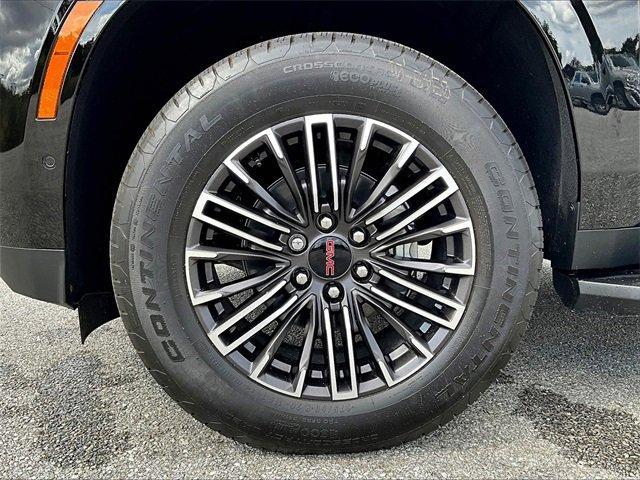 used 2025 GMC Yukon car, priced at $69,770