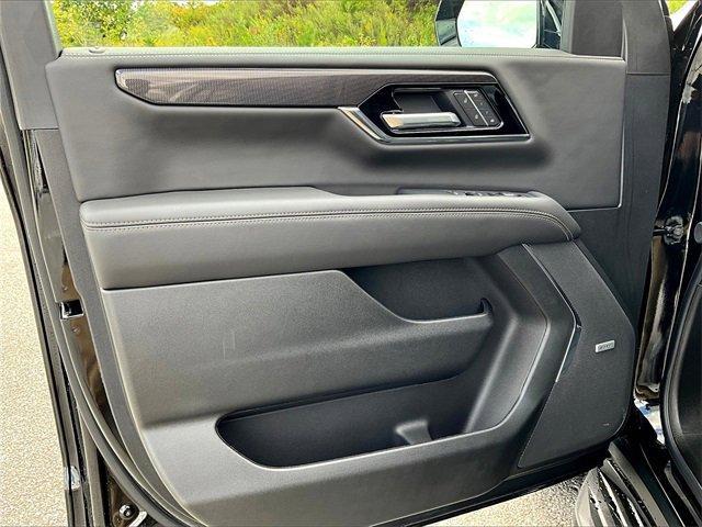 used 2025 GMC Yukon car, priced at $69,770