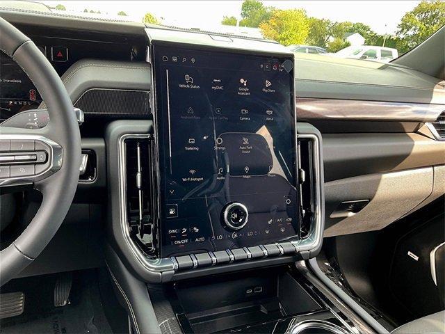 used 2025 GMC Yukon car, priced at $69,770