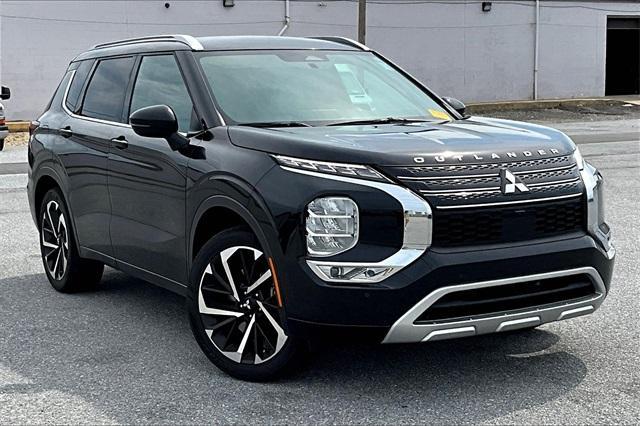 used 2022 Mitsubishi Outlander car, priced at $25,208